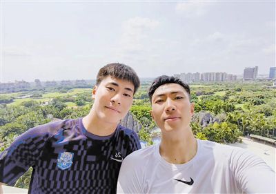 久久国产国内精品对话对白
